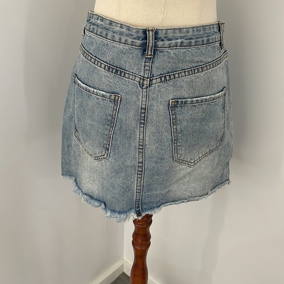 VALLEYGIRL Size 10 distressed denim skirt ripped style ALine - Picture 4 of 4